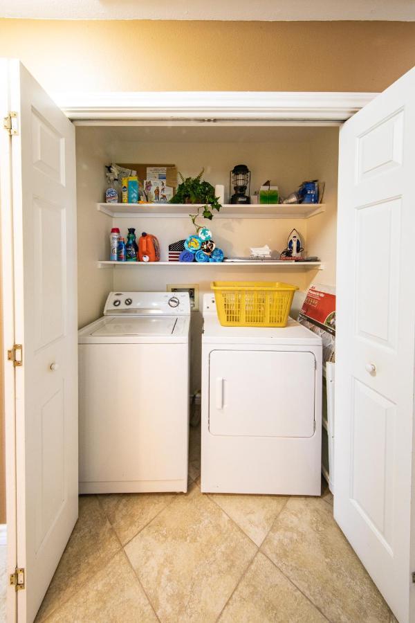 Entertain&Relax at our Beach Home - Pet Friendly Galveston Extérieur photo